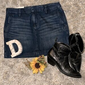 GAP Blue Mini Skirt Casual Denim Size 6 NWT